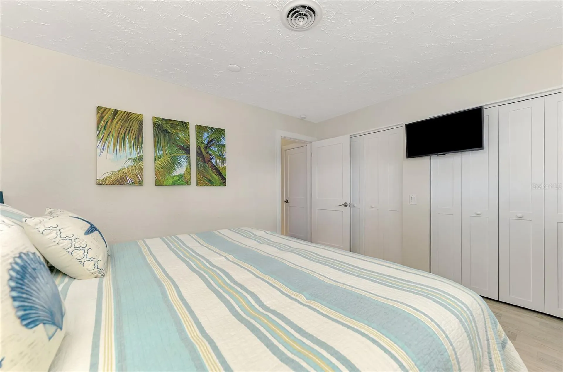 5628 Cape Leyte Drive Sarasota FL 34242