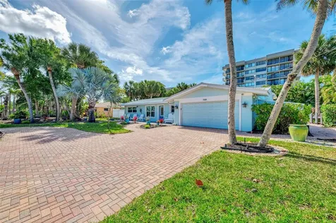 5628 Cape Leyte Drive Sarasota FL 34242