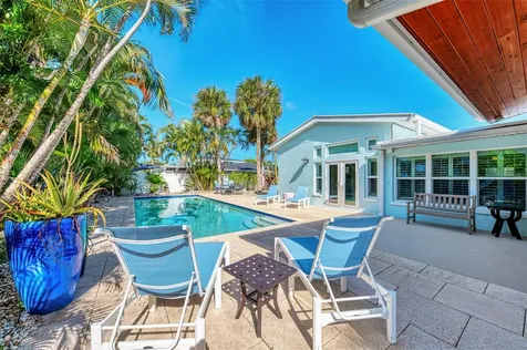 5628 Cape Leyte Drive Sarasota FL 34242