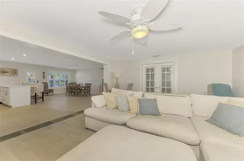 5628 Cape Leyte Drive Sarasota FL 34242