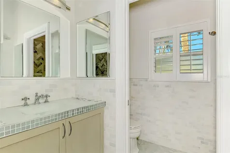 5628 Cape Leyte Drive Sarasota FL 34242