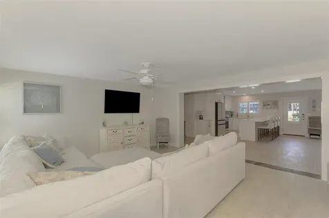 5628 Cape Leyte Drive Sarasota FL 34242