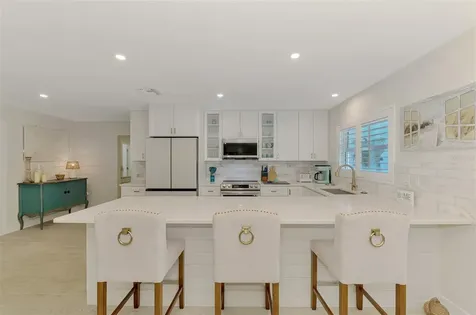 5628 Cape Leyte Drive Sarasota FL 34242
