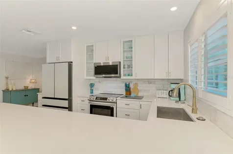 5628 Cape Leyte Drive Sarasota FL 34242