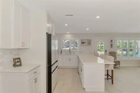 5628 Cape Leyte Drive Sarasota FL 34242