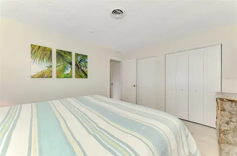 5628 Cape Leyte Drive Sarasota FL 34242