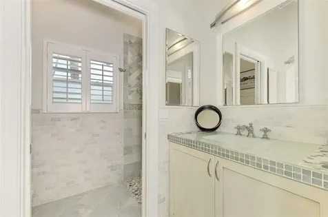 5628 Cape Leyte Drive Sarasota FL 34242