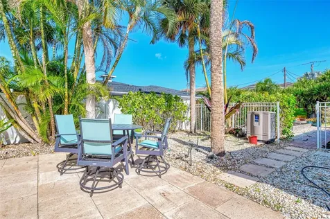 5628 Cape Leyte Drive Sarasota FL 34242