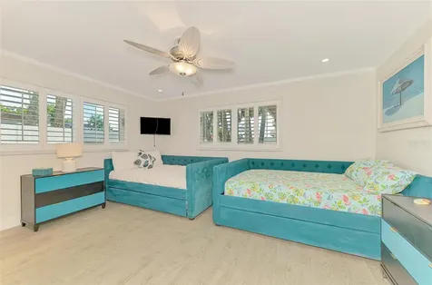 5628 Cape Leyte Drive Sarasota FL 34242
