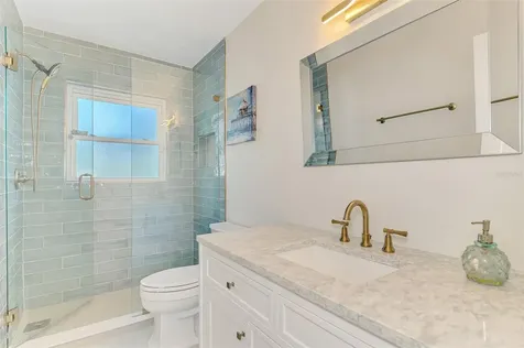 5628 Cape Leyte Drive Sarasota FL 34242