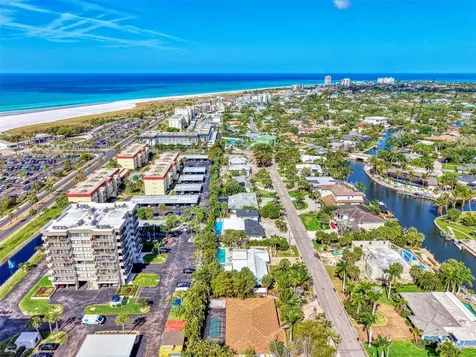 5628 Cape Leyte Drive Sarasota FL 34242