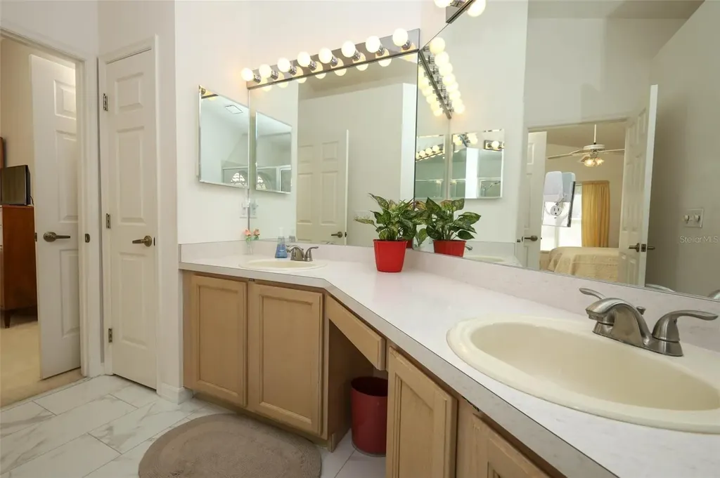 1029 E Pebble Beach Circle Winter Springs FL 32708
