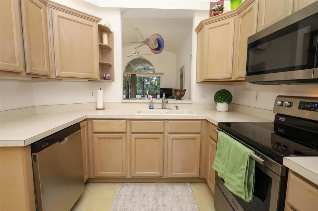 1029 E Pebble Beach Circle Winter Springs FL 32708