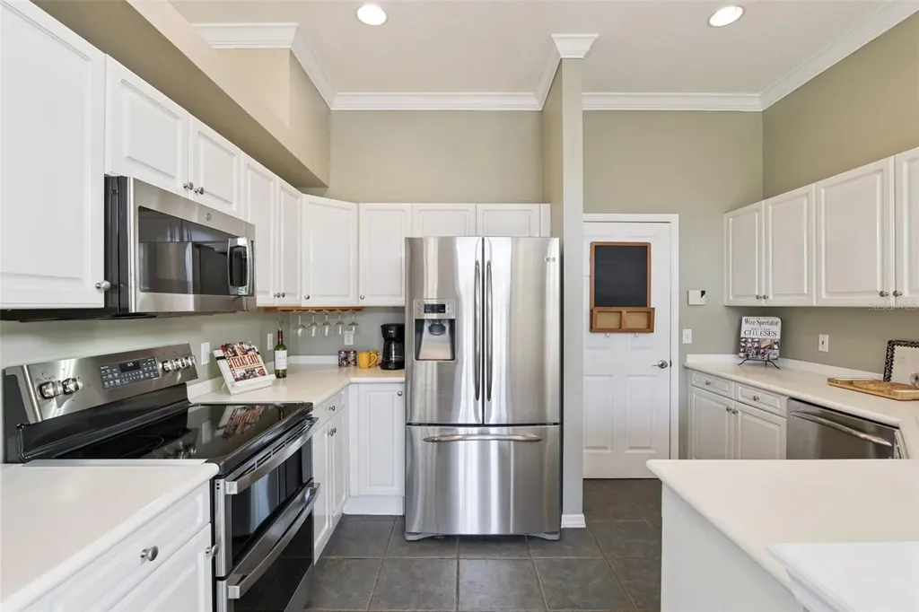 204 Wimbledon Circle Lake Mary FL 32746