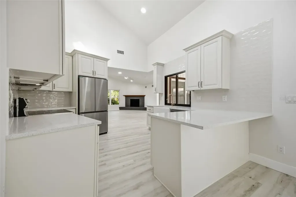 1204 Moondale Court Valrico FL 33596