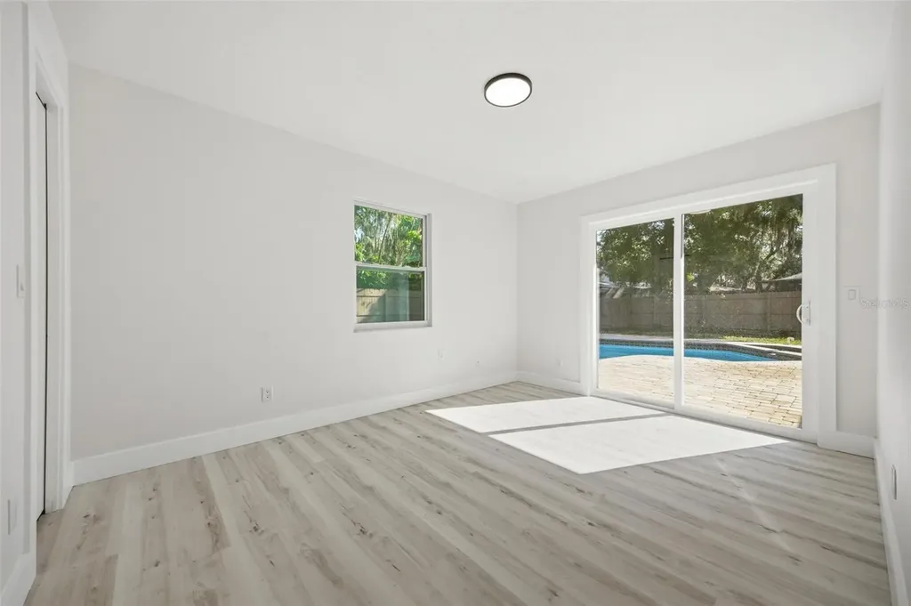 1204 Moondale Court Valrico FL 33596