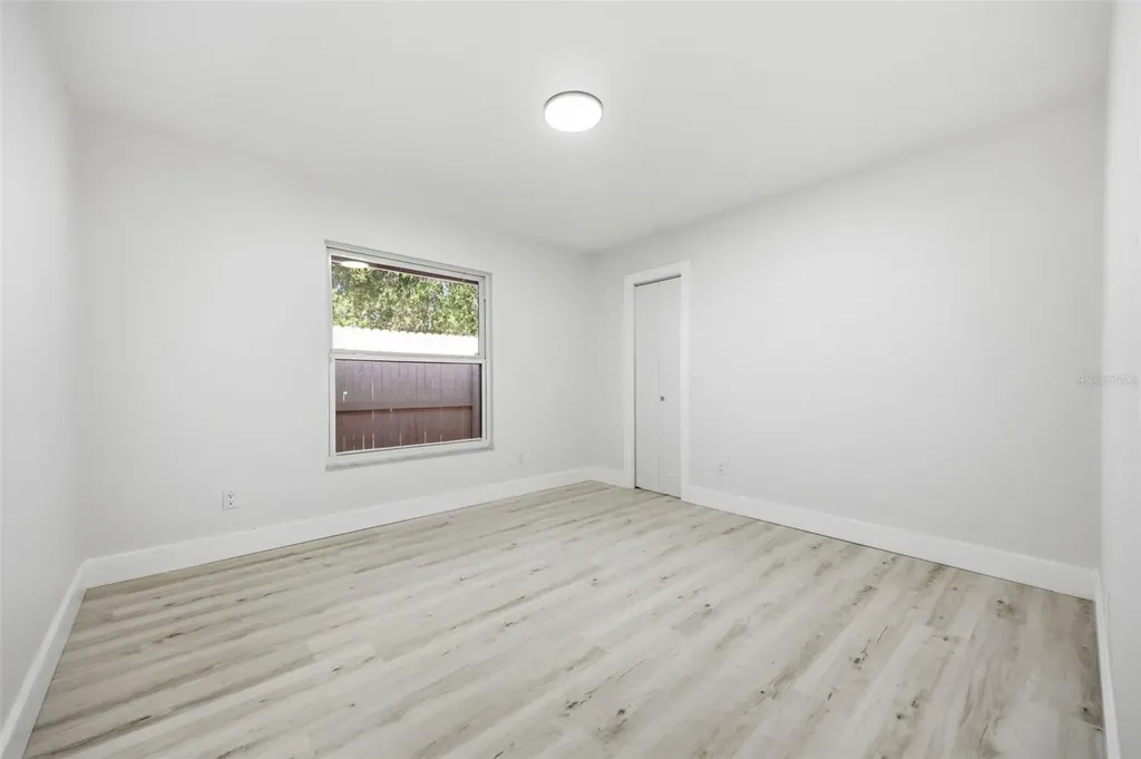 1204 Moondale Court Valrico FL 33596