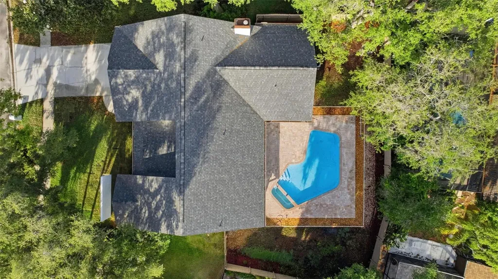 1204 Moondale Court Valrico FL 33596