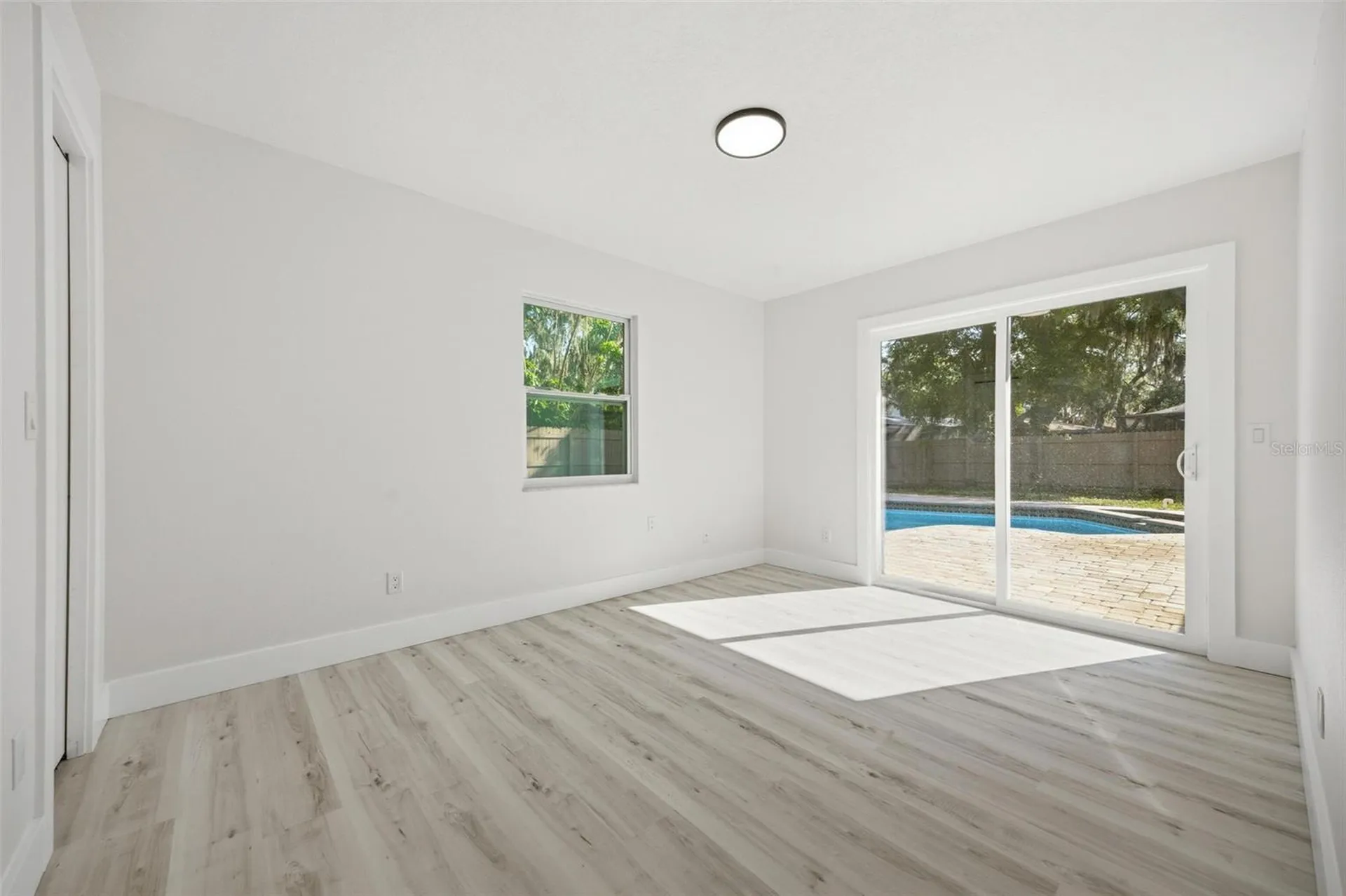 1204 Moondale Court Valrico FL 33596