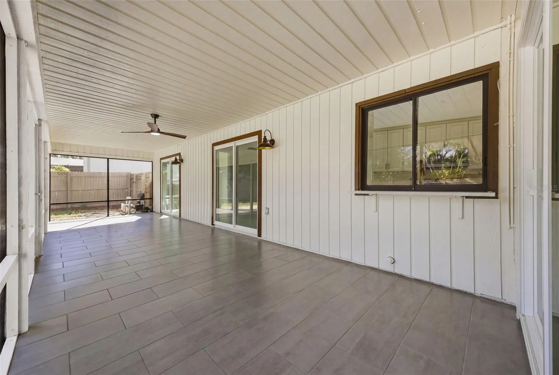 1204 Moondale Court Valrico FL 33596
