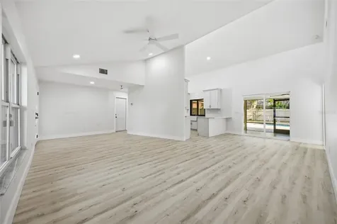 1204 Moondale Court Valrico FL 33596