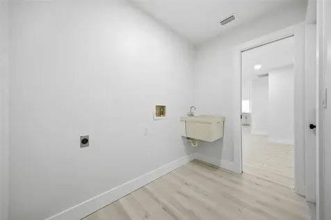 1204 Moondale Court Valrico FL 33596
