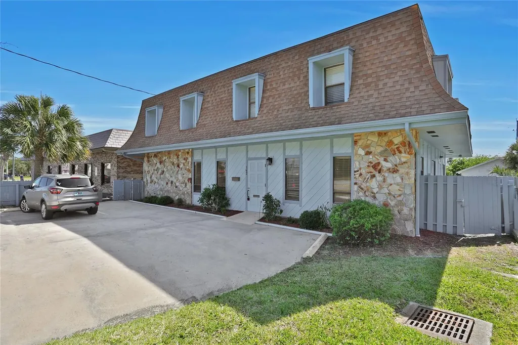 162 S Peninsula Drive Daytona Beach FL 32118