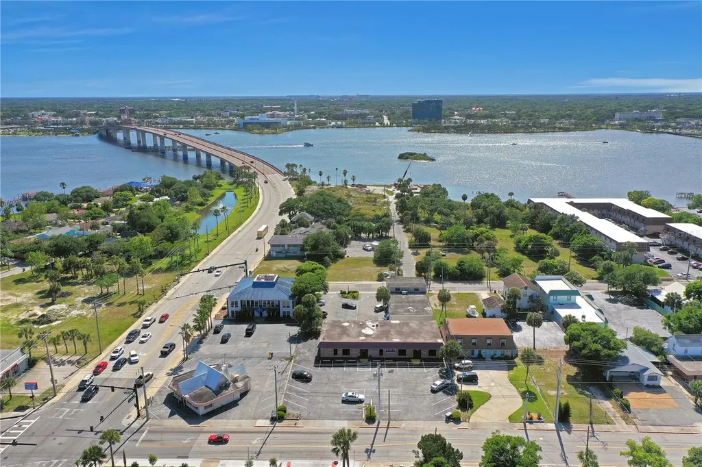 162 S Peninsula Drive Daytona Beach FL 32118
