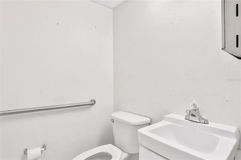 162 S Peninsula Drive Daytona Beach FL 32118