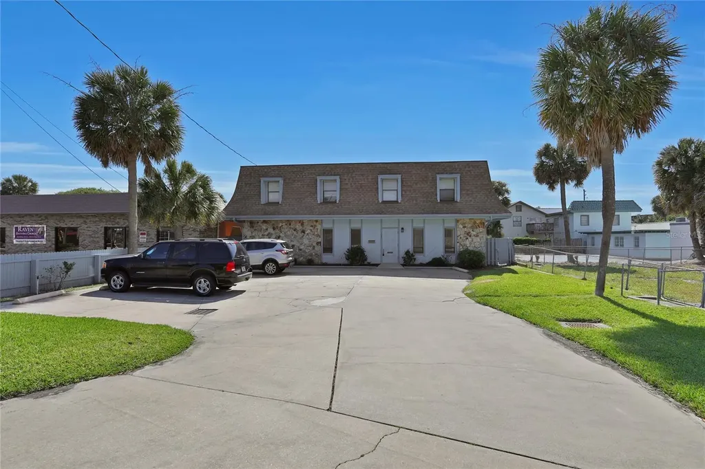 162 S Peninsula Drive Daytona Beach FL 32118