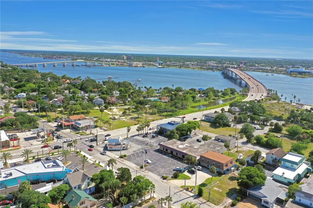 162 S Peninsula Drive Daytona Beach FL 32118