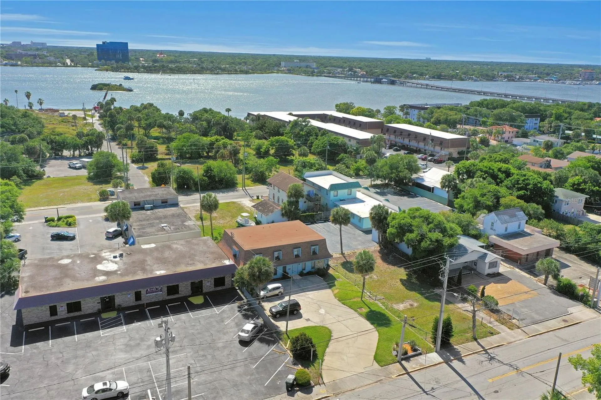 162 S Peninsula Drive Daytona Beach FL 32118