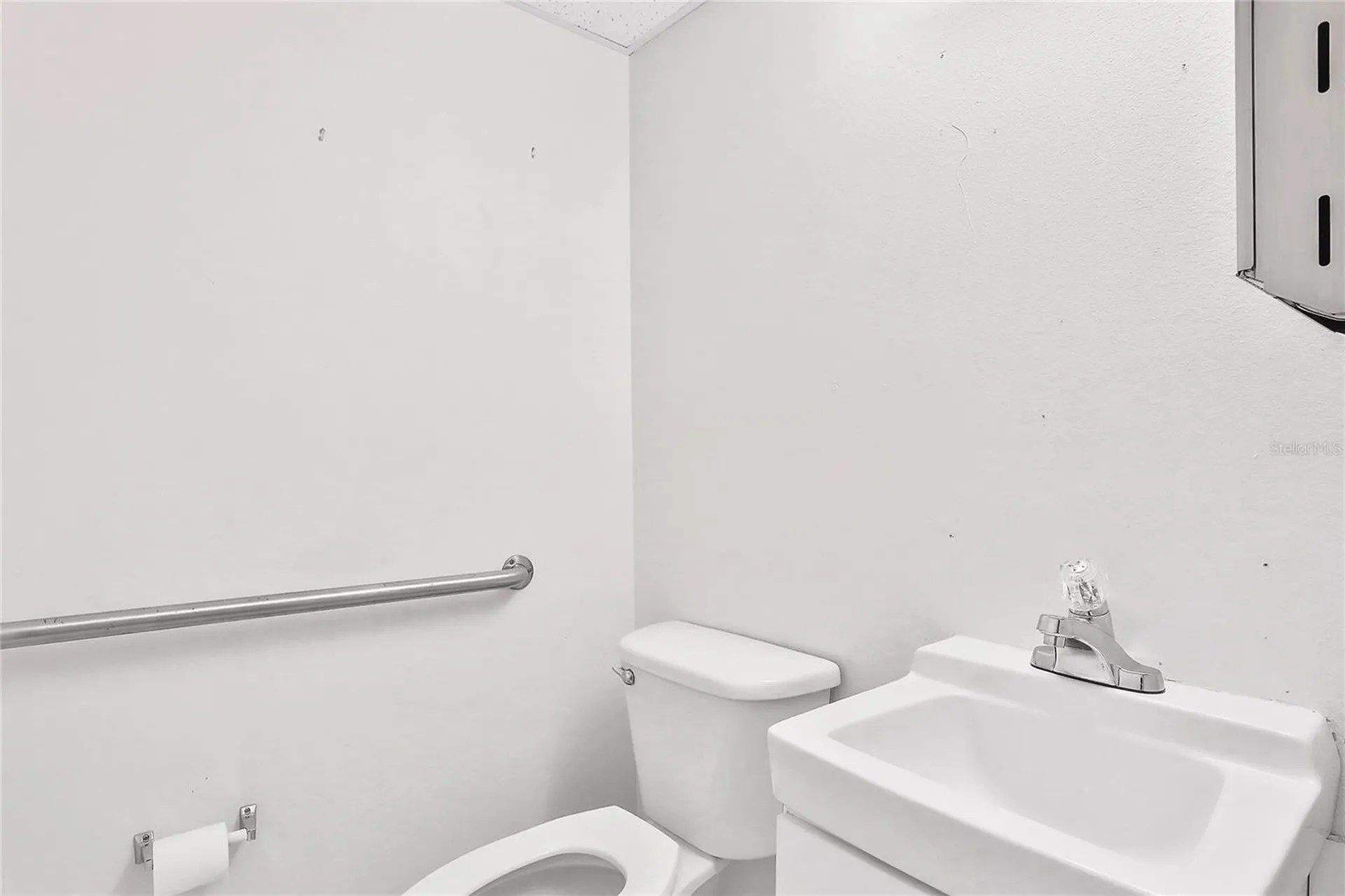 162 S Peninsula Drive Daytona Beach FL 32118