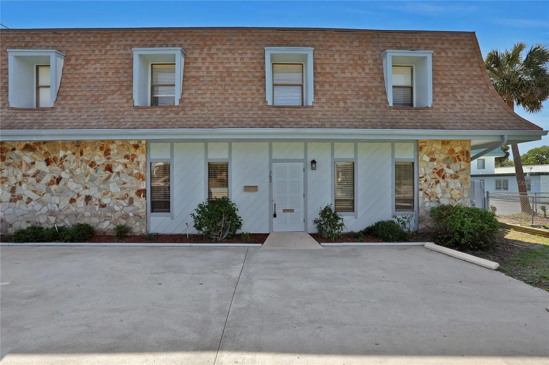 162 S Peninsula Drive Daytona Beach FL 32118