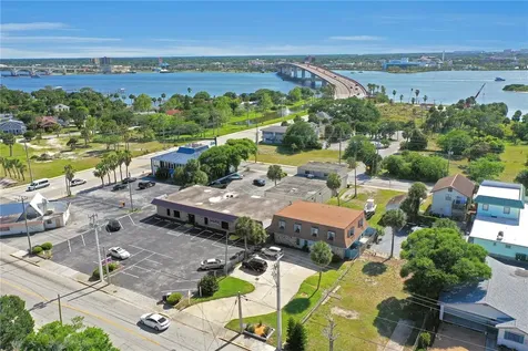 162 S Peninsula Drive Daytona Beach FL 32118