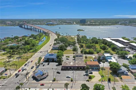 162 S Peninsula Drive Daytona Beach FL 32118