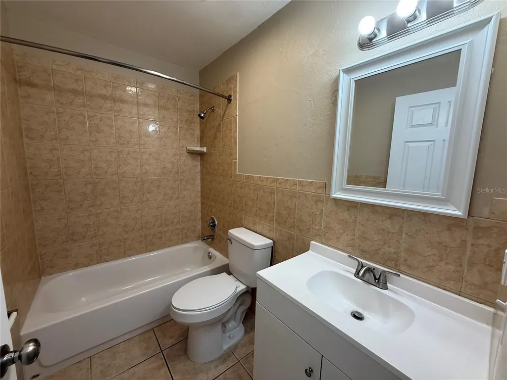 6104 SW 12th Place Gainesville FL 32607