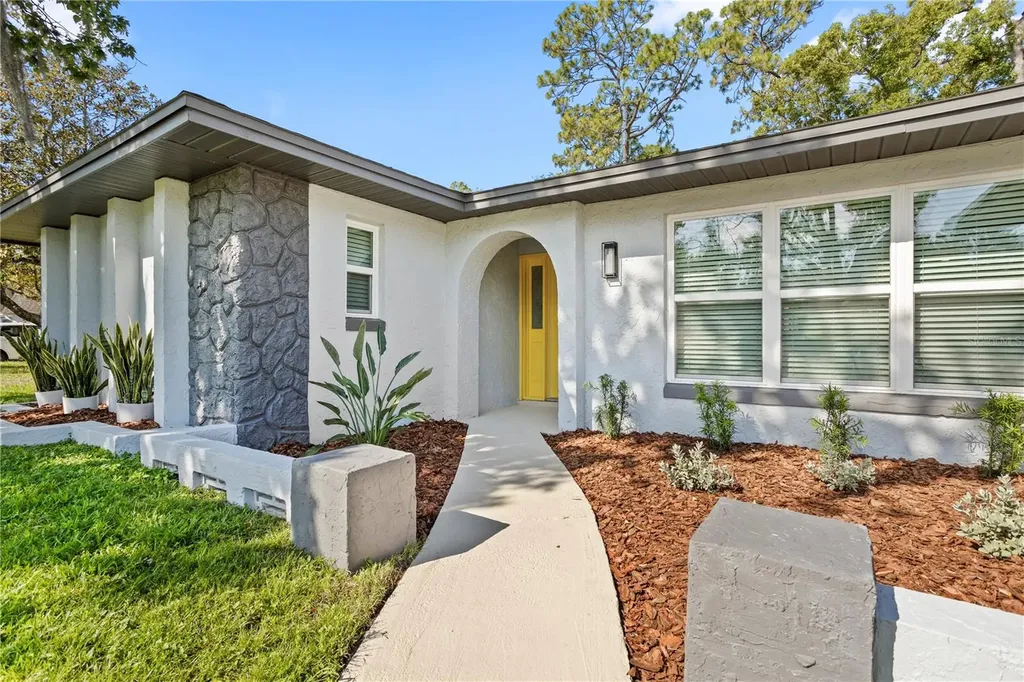516 Oakwood Court Altamonte Springs FL 32714
