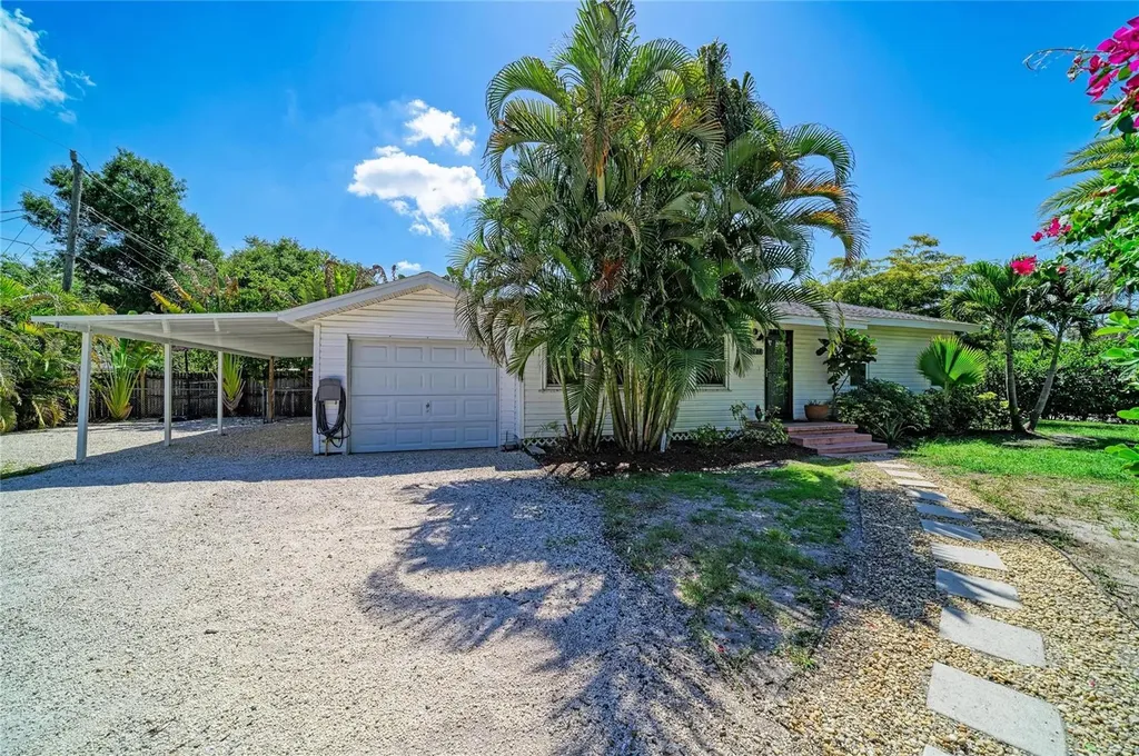 3710 Rilma Avenue Sarasota FL 34234