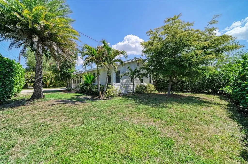 3710 Rilma Avenue Sarasota FL 34234