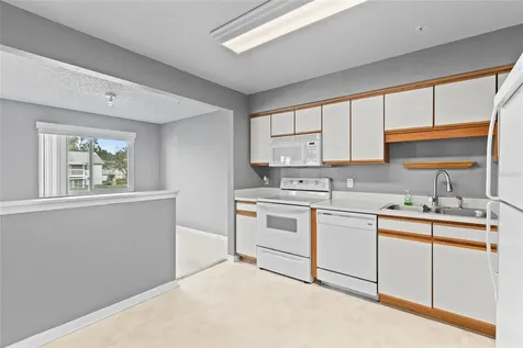 5273 Tunbridge Wells Lane Orlando FL 32812