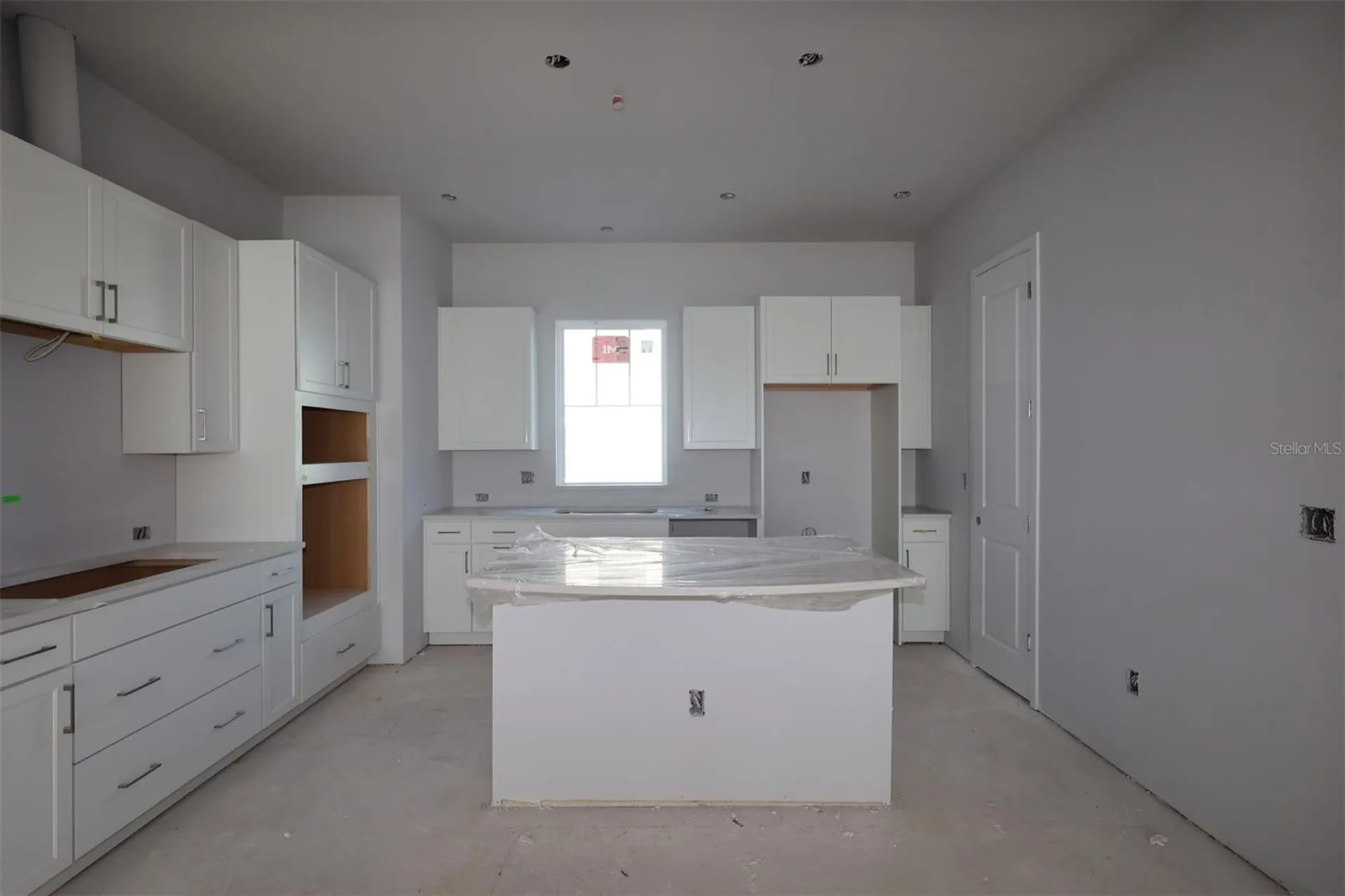 466 31st Way N St Petersburg FL 33713