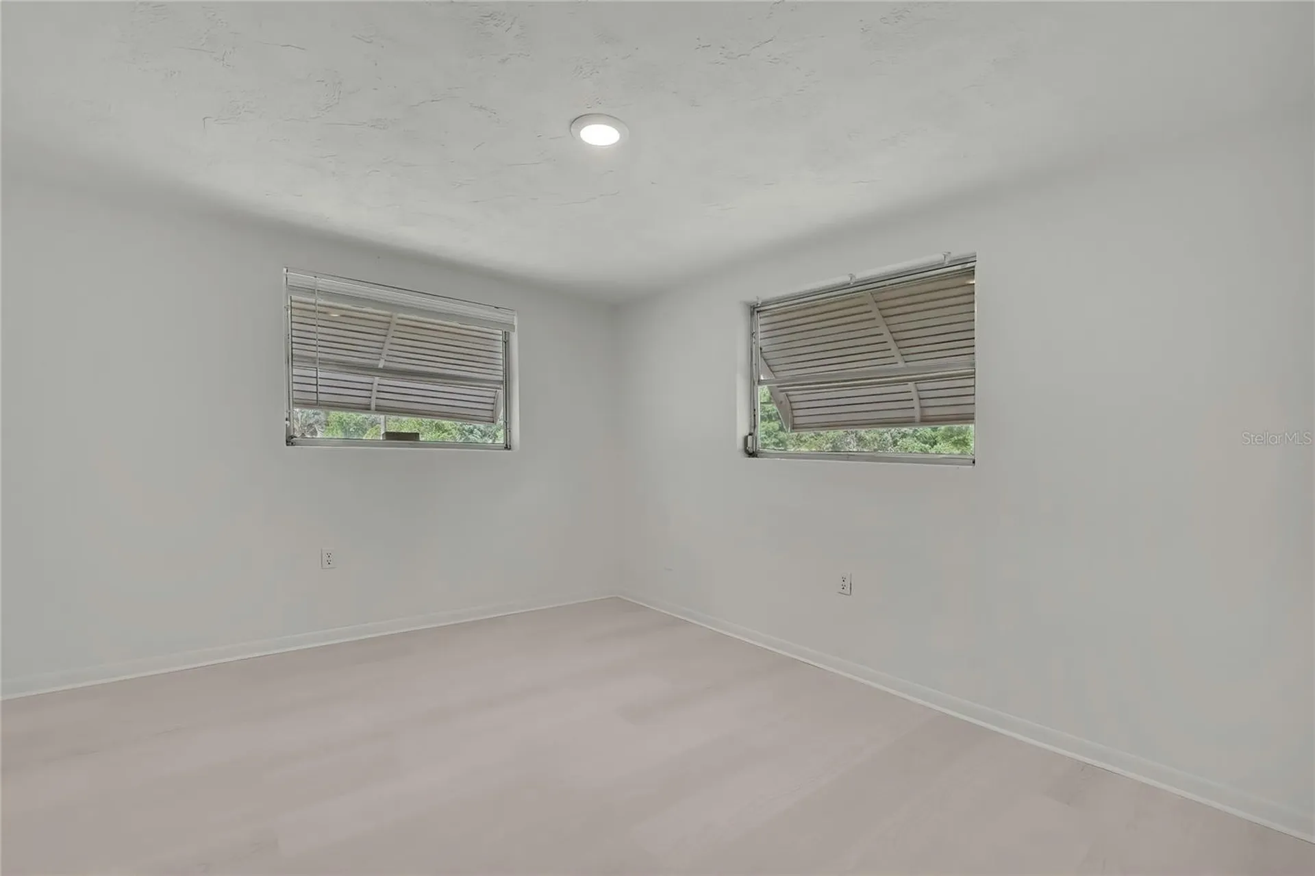 1 E Murray Street Beverly Hills FL 34465