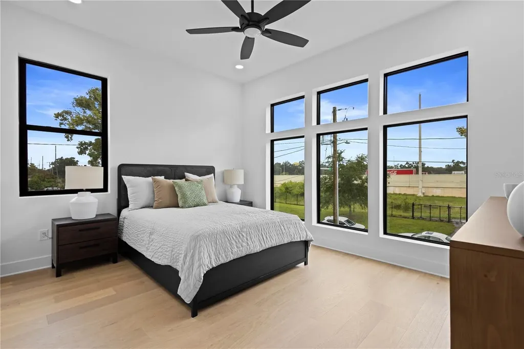 3206 W La Salle Street Tampa FL 33607