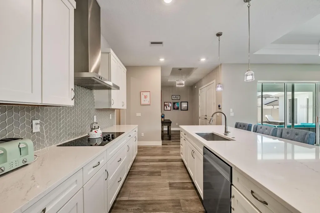 10470 Purple Thistle Way San Antonio FL 33576