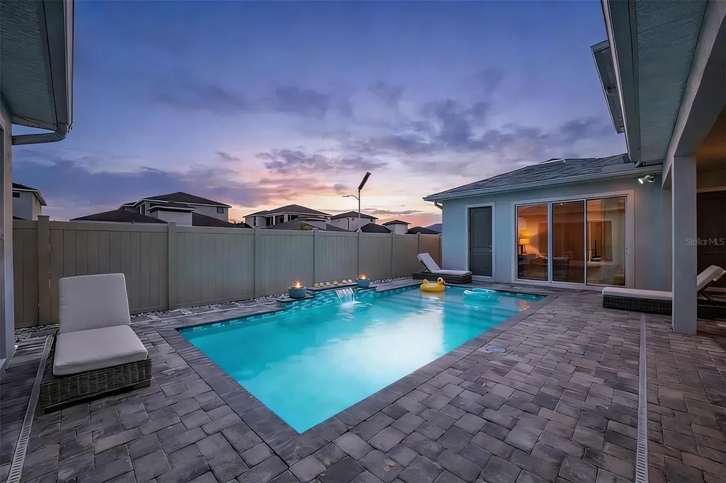 10470 Purple Thistle Way San Antonio FL 33576