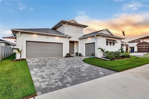 10470 Purple Thistle Way San Antonio FL 33576