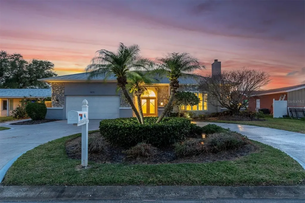 11870 6th Street E Treasure Island FL 33706
