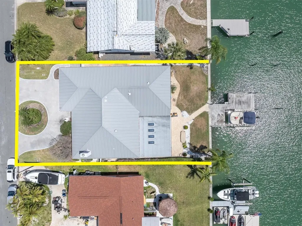 11870 6th Street E Treasure Island FL 33706