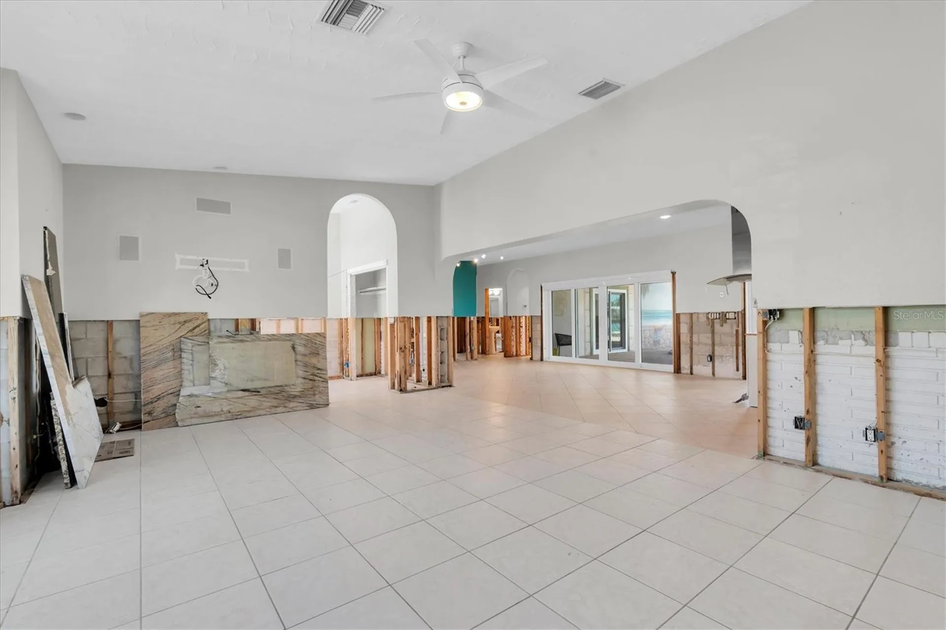 11870 6th Street E Treasure Island FL 33706